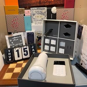 SimpliSafe Wireless Home Security Kit